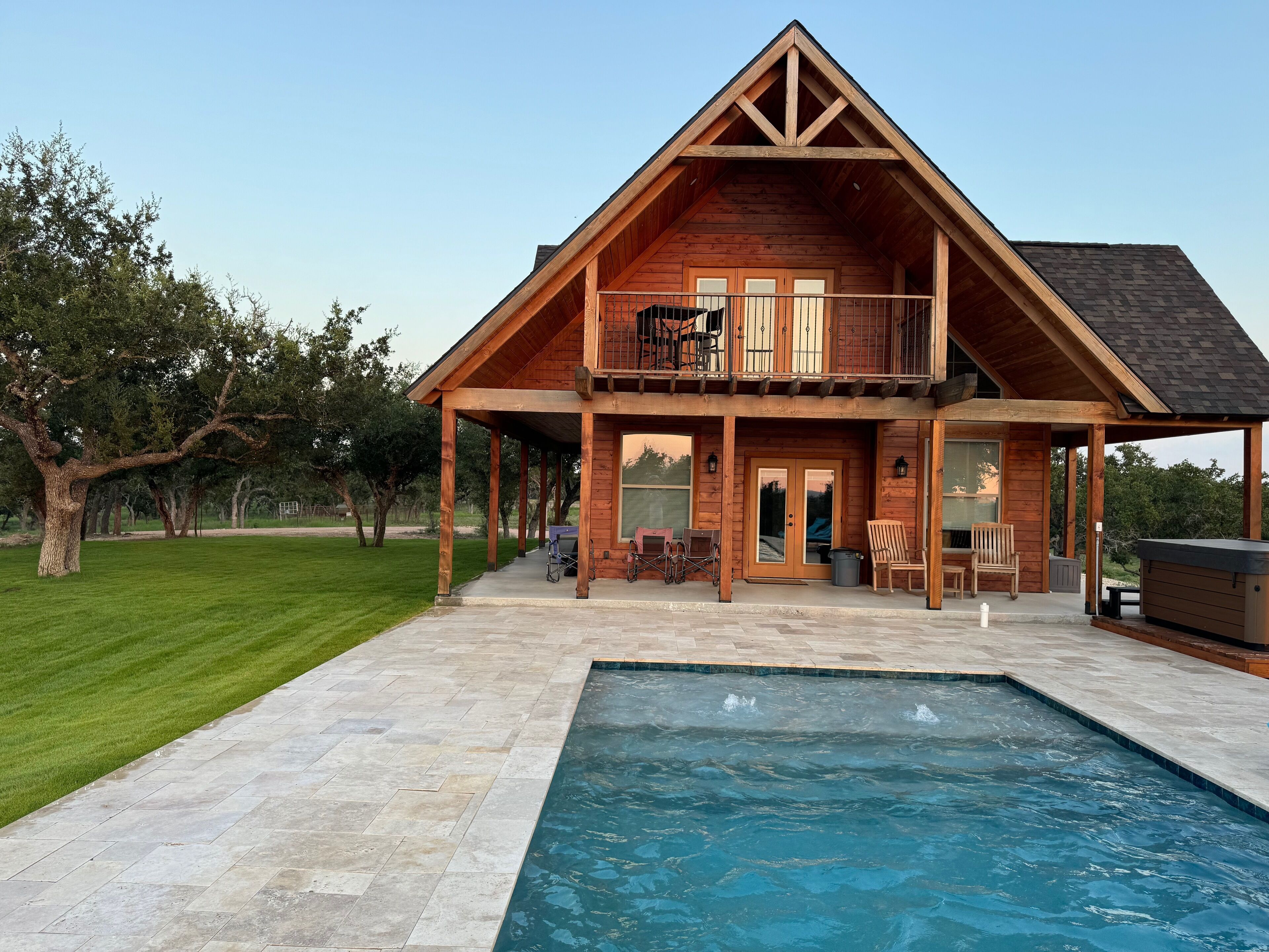 Fabulous Cottage on Equisite Ranch-Nature, Pool, Hot tub, Giraffes and Zebras