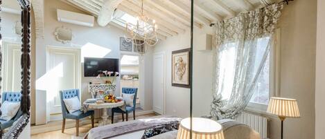 1 bedroom, iron/ironing board, bed sheets