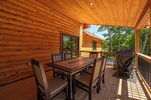 Outdoor dining - Spacious Mountain Lodge w/ Hot Tub & Fire Pit (McHenry)
