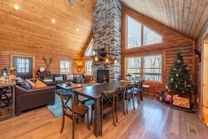 智能电视、壁炉