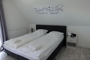 2 chambres, lit parapluie, Wi-Fi gratuit, draps fournis