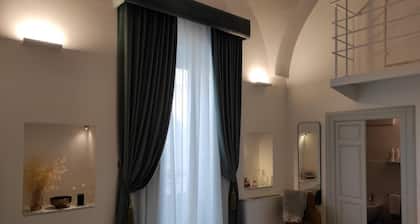 1940 Luxury Accommodations - 4 Diamante CAV