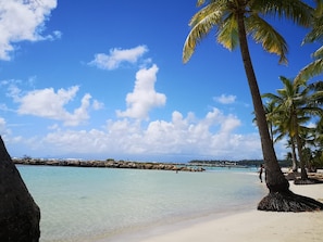 Tæt på stranden