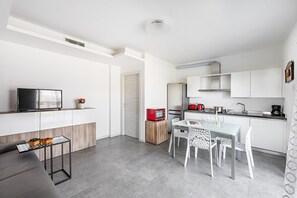 Apartment | 1 bedroom - Una Terrazza sul Lago A2 Apartment by Wonderful Italy (Peschiera del Garda)