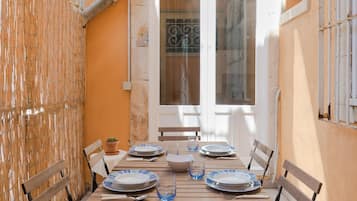 Apartment, Smoking | 2 bedrooms