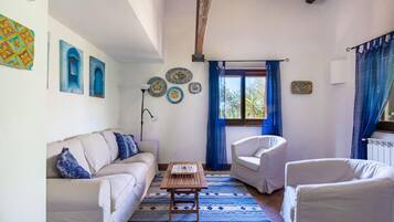 House | 2 bilik tidur