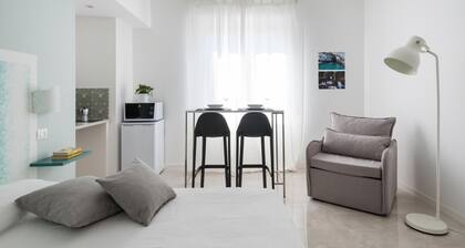 Crispi Mono Smart 10 con Balcone - Locazione