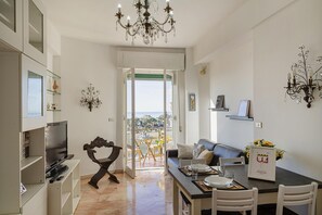 Apartment | 1 bedroom - Homey Seaview Apartment by Wonderful Italy (Genoa)
