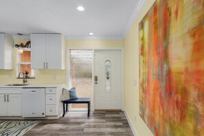 Interior - Your Finest Vacation! (Cape Coral)