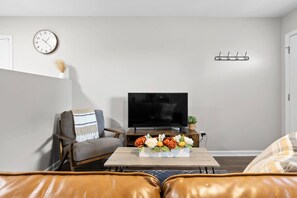 Streaming services - 2bd/2ba workforce housing near Chatt hospitals! (Chattanooga)