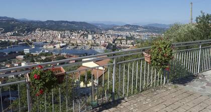 Charme and Comfort Near Cinque Terre by Wonderful Italy