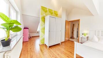 2 bedrooms, free WiFi, bed sheets