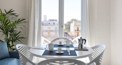 Dioniso Apartment With Balcony by Wonderful Italy