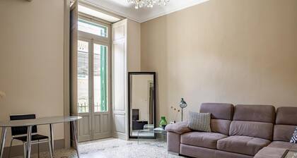 Cavour Apartment Near the Cathedral by Wonderful Italy
