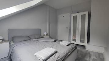 2 habitaciones, cuna de viaje, wifi y ropa de cama 