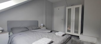 Quiet location - still close to the centre!