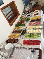 包含每日自助早餐