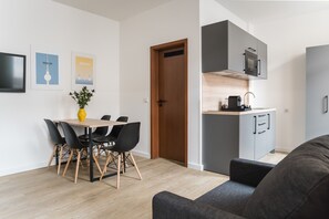 Dining - Boxi Studios Berlin S (Berlin)