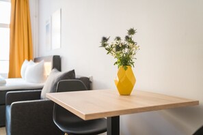 Dining - Boxi Studios Berlin S (Berlin)