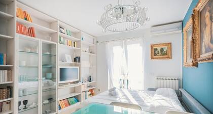 Art Apartment by Wonderful Italy