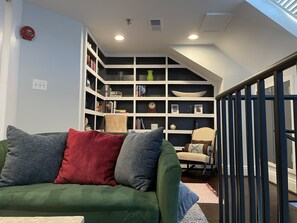 Smart TV, fireplace, video games, DVD player