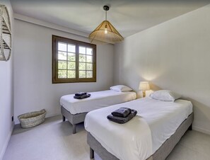 5 Schlafzimmer, Bügeleisen/Bügelbrett, WLAN, Bettwäsche