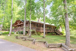 Exterior - Perfect Place (Sevierville)