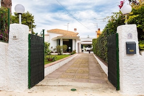 2 bedrooms