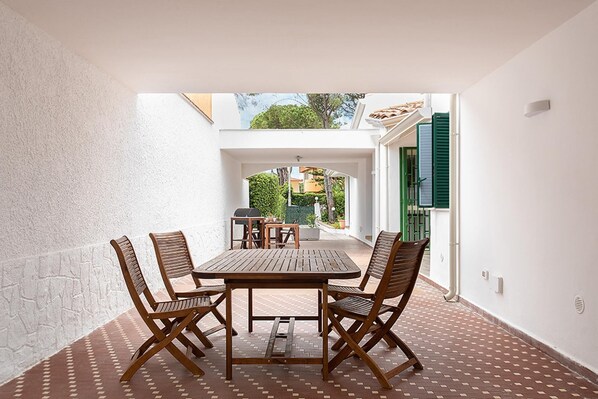Villa, fumeur | 2 chambres