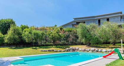 Villa Elisa con Piscina by Wonderful Italy