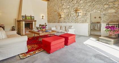 Casale Monte Kronio by Wonderful Italy