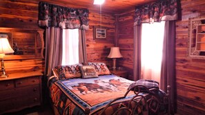 1 bedroom, free WiFi, bed sheets - Cowboy Cabin @ Rock'n O Ranch Cabins (Antlers)