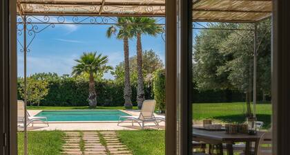Villa Bouganville con Piscina by Wonderful Italy
