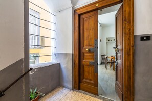 Apartemen | 4 kamar tidur