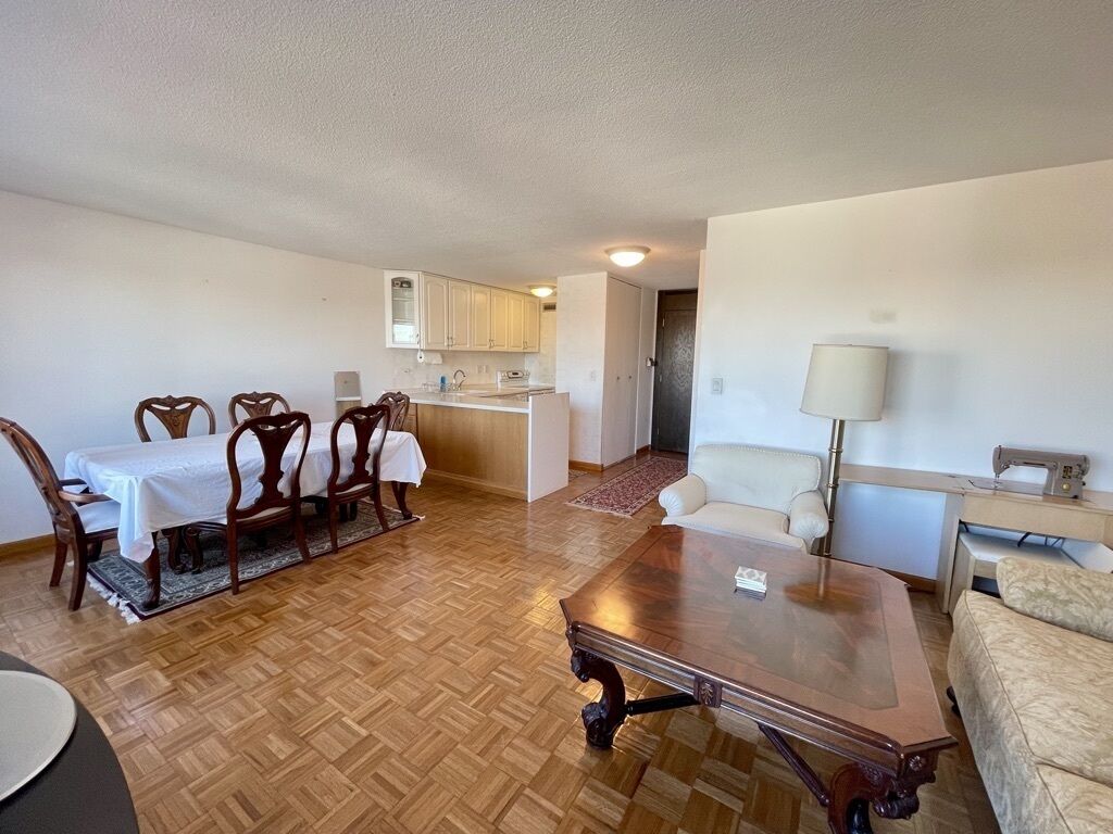 1BR 1BATH - Great Amenities and Views!