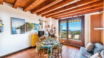 House | 1 bedroom
