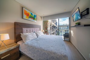 Caja de seguridad en la habitación, wifi gratis y ropa de cama 