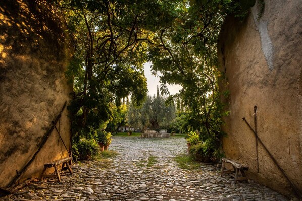 Villa | 7 bedrooms - Baglio Scannale con Piscina by Wonderful Italy (Scillato)