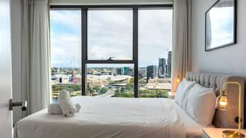 2 bedrooms, desk, iron/ironing board, free WiFi