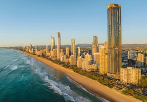 Beach - Marina View Escape 3mins walk to the beach (Surfers Paradise)