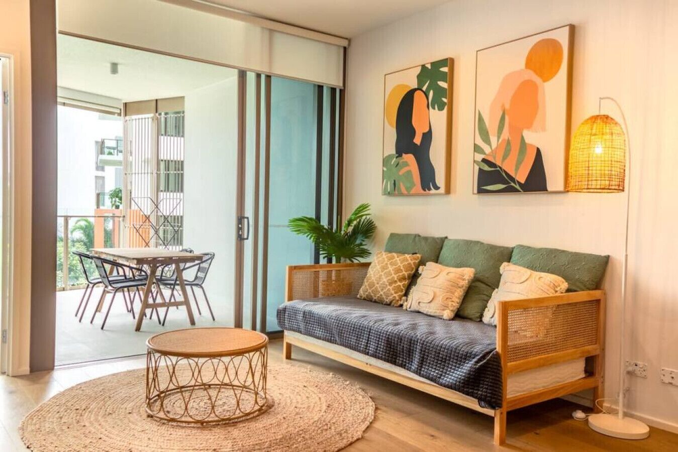 TV, Netflix, streaming services