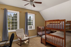 2 bedrooms, iron/ironing board, travel cot, Internet