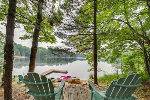 10 Mi to Horse Show: Spacious Home w/ Lake View