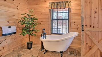 Kostenlose Toilettenartikel, Handtücher