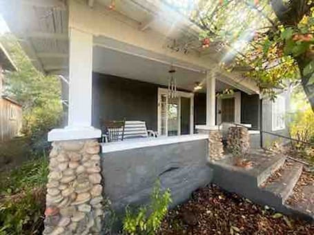 Terrace/patio. Historic Valier Lodge near Lake Francis