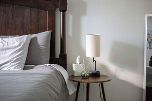 2 bedrooms, iron/ironing board, WiFi, bed sheets - Cozy Twin Pines Apartment-Great Falls (Great Falls)