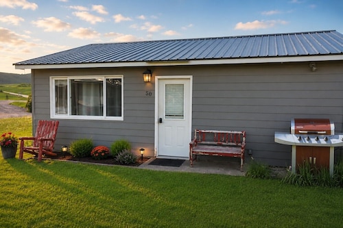 Studio in Downtown Craig - Walk to Missouri River!
