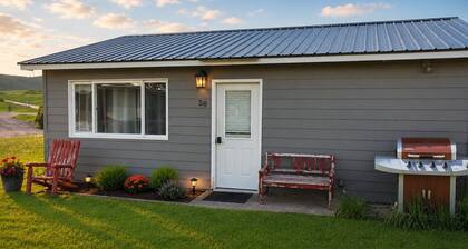 Studio in Downtown Craig - Walk to Missouri River!