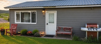 Studio in Downtown Craig - Walk to Missouri River!