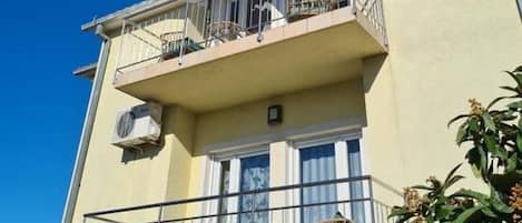 Apartment (Superior One Bedroom Apartment with B) | Exterior